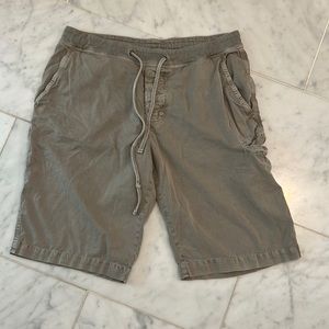 James Perse size 3 men’s drawstring and button fly short